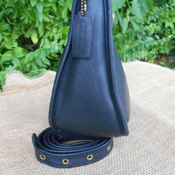 Vintage Coach Janice Legacy 9950, from 1996,  in Black. - Picture 5 of 8